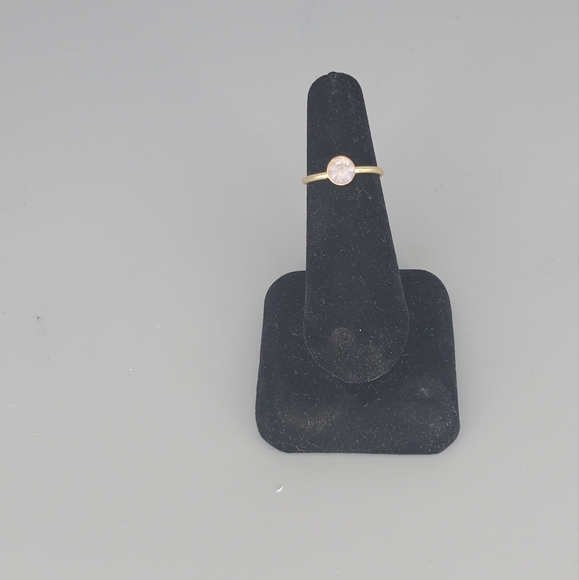 Goldtone Green Triangle Earrings, Goldtone Bangles and Goldtone Ring - Picture 8 of 12